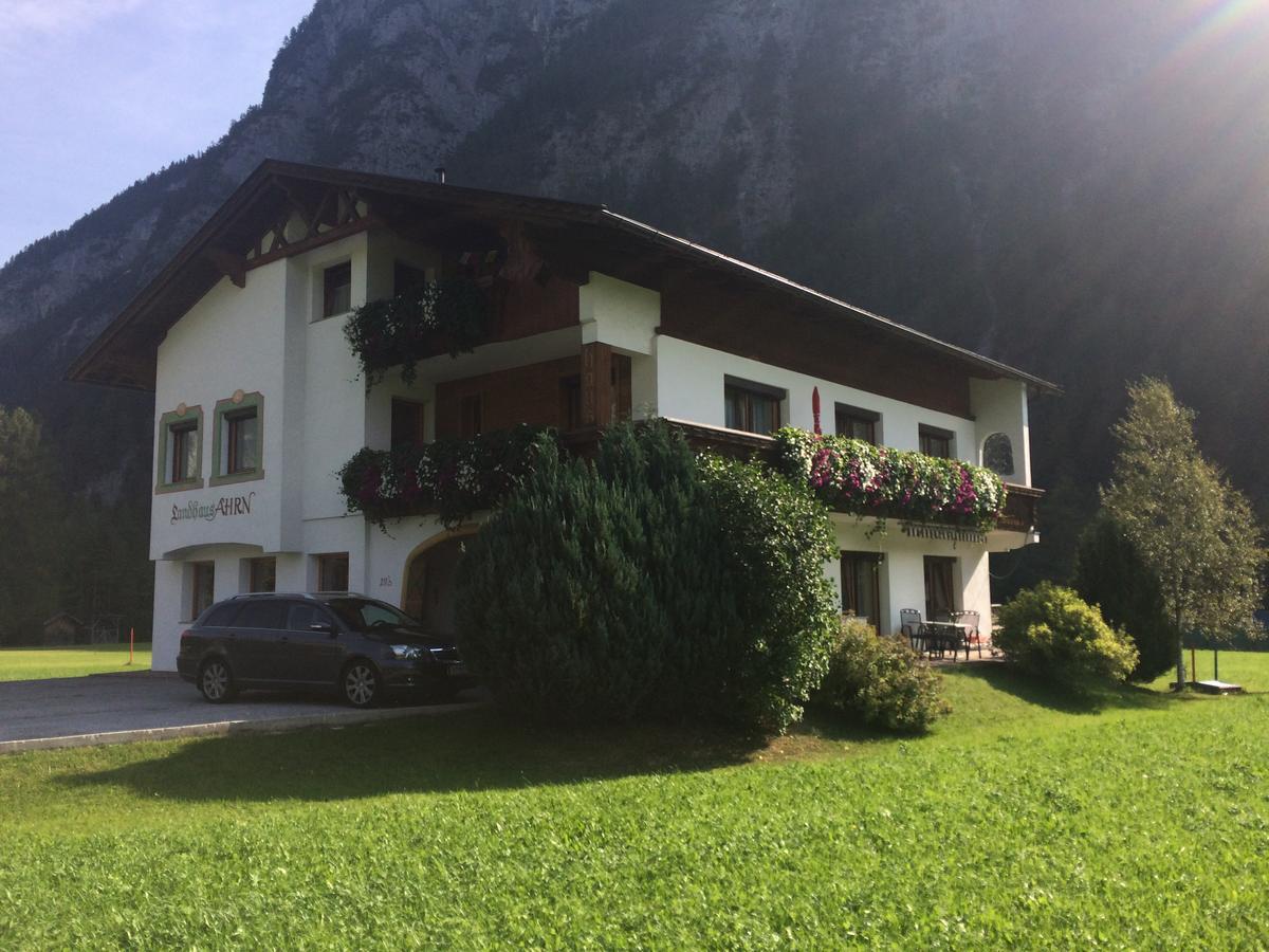Landhaus Ahrn Leutasch Exteriör bild