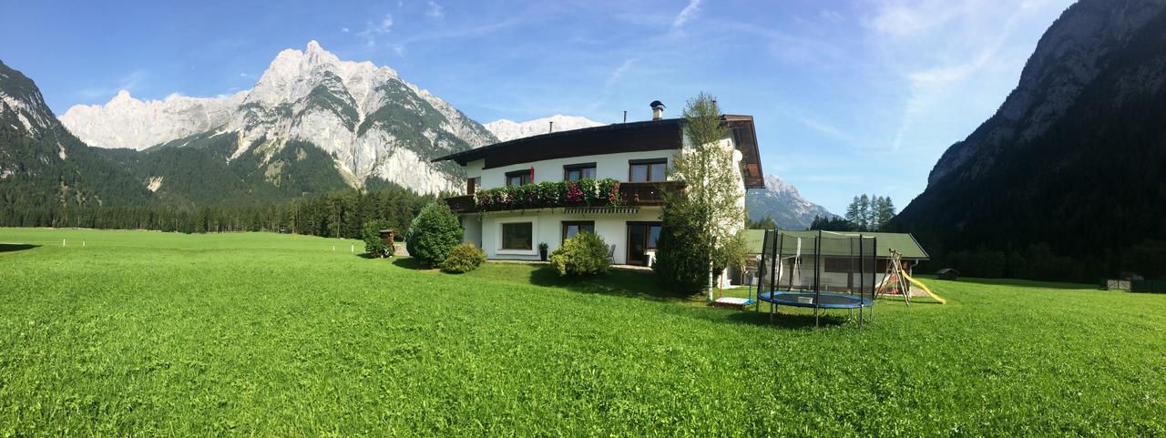 Landhaus Ahrn Leutasch Exteriör bild